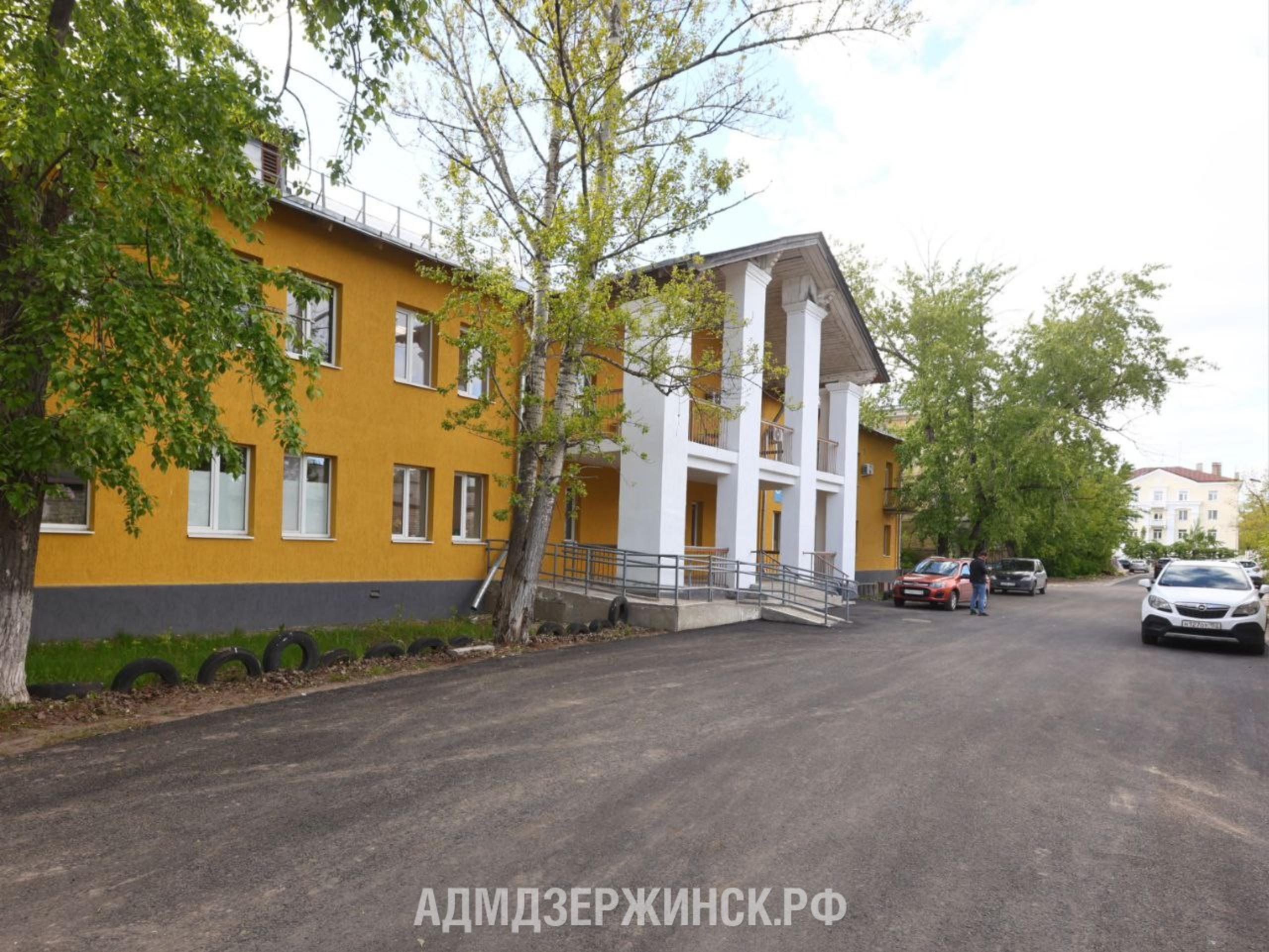 В Дзержинске стартовала программа асфальтировки проездов к социальным  объектам - Администрация города Дзержинска